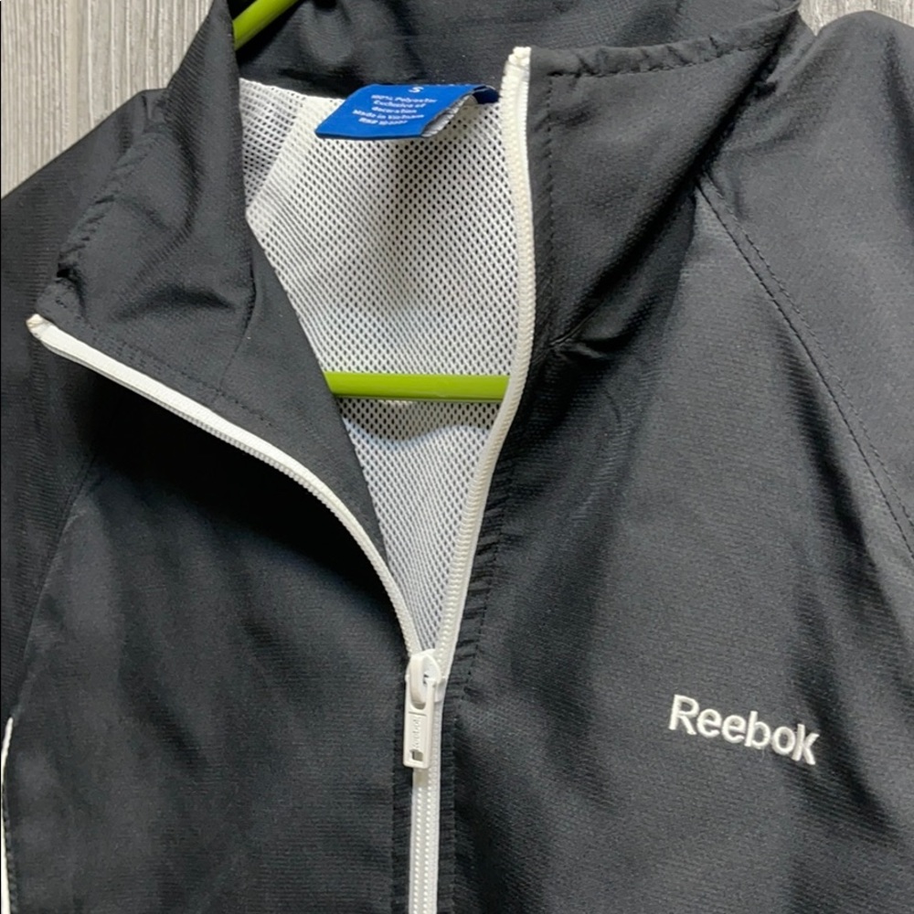 💥Women’s Reebok Jacket💥 - Picture 3 of 5